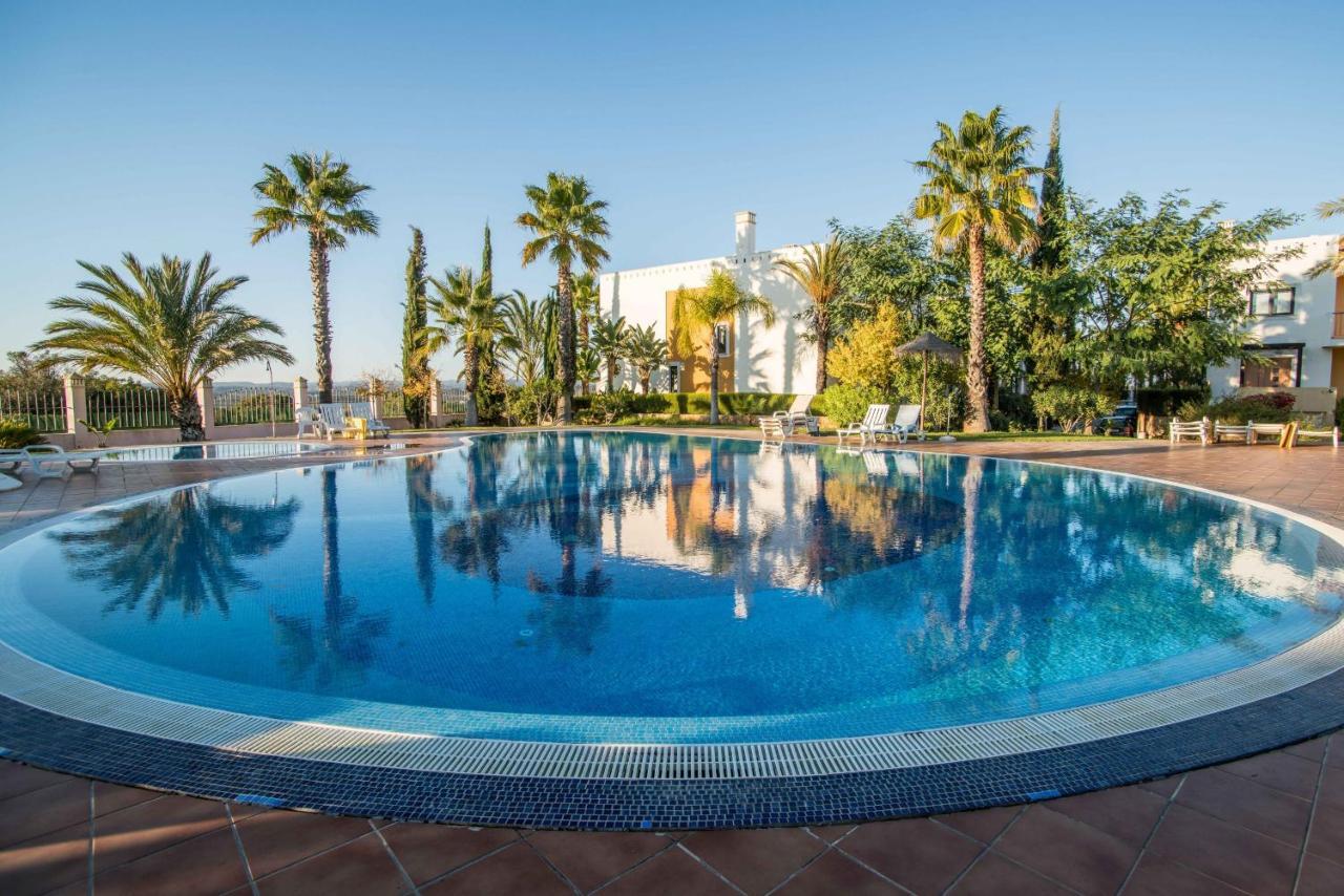 Portimao Elegant House With Pool By Homing Villa Exteriör bild
